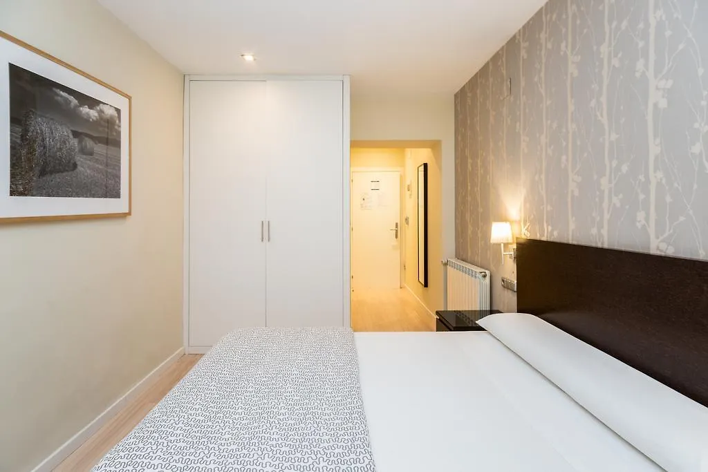 Pension Altair San Sebastián 2*,